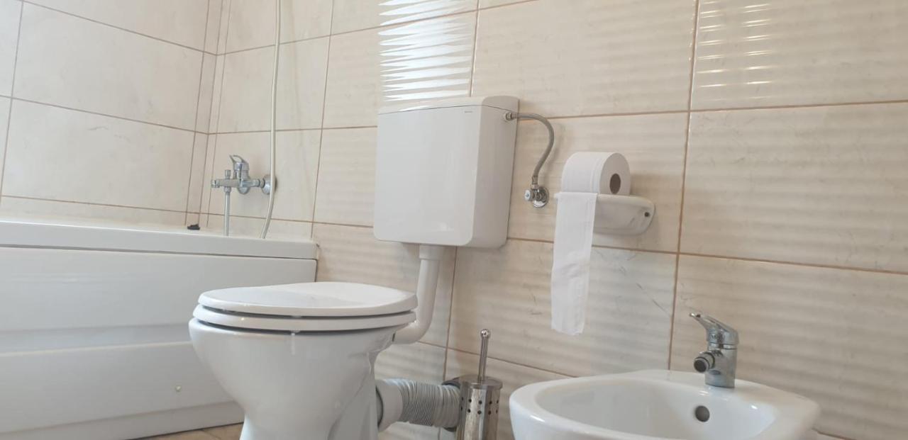 Casa Paduricea Hotel Dezmir Luaran gambar